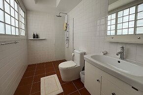 Abobe ApartHotel Hua Hin