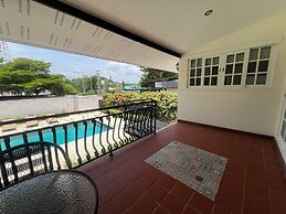 Abobe ApartHotel Hua Hin