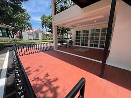 Abobe ApartHotel Hua Hin