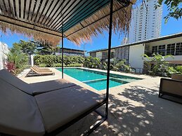 Abobe ApartHotel Hua Hin