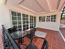 Abobe ApartHotel Hua Hin