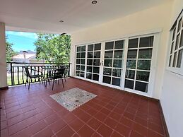 Abobe ApartHotel Hua Hin