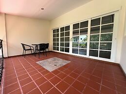 Abobe ApartHotel Hua Hin