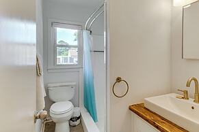 Riverfront Fun: Quiet Home Near Hampton Coastline