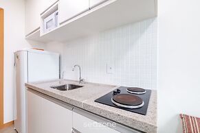 Full Apartment w/ View and Balcony - Sol0404