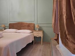 Urbana collection guest house