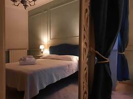 Urbana collection guest house