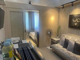 Sea Residences MOA Arena SMX BY DARPM