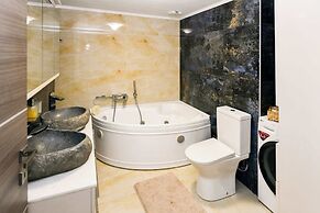 Charming Samos Escape With Jacuzzi and Private Balcony