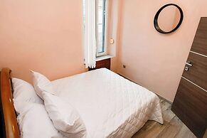 Charming Samos Escape With Jacuzzi and Private Balcony