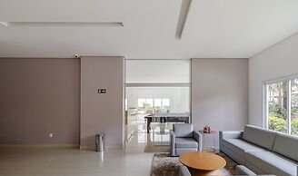 Apt w/ Pool in Setor Bueno - Nph0904