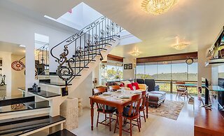 3 Bedroom Apartment With Mountain View Rlu0302