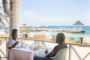 Grand Muthu Runaway Bay