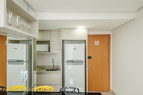 Studio w/ Pool & gym in Condo - Lhg1603
