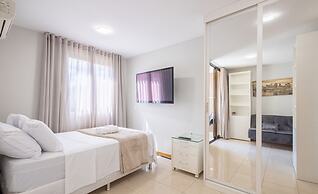 Apt With Balcony in a Condo With Pool - Clr0211
