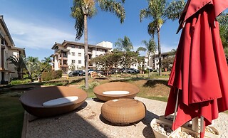 Apt With Balcony in a Condo With Pool - Clr0211