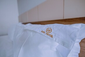 Kiri Hotel