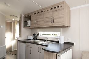 Sunseeker Caravan by Belvilla