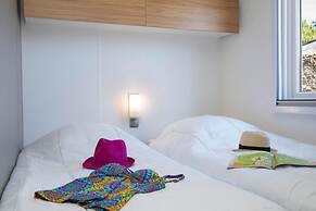 Mobile Home With Terrace, Vendres-plage