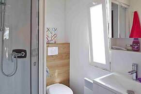 Mobile Home With Terrace, Vendres-plage