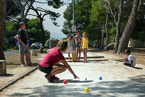 Mobile Home With Terrace, Vendres-plage