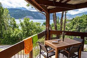 Apartment on Lake Serre-poncon With Pool