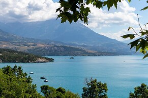 Apartment on Lake Serre-poncon With Pool