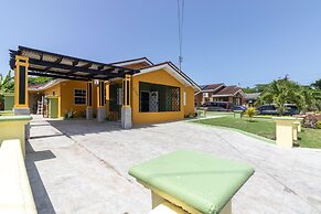 Cozy Cove Villa in Drax Hall