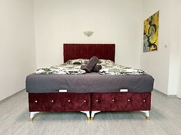 Comfy 4BR Apt Ideal for Groups Families