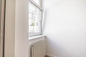 Comfy 4BR Apt Ideal for Groups Families