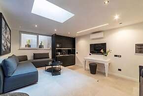 JOIVY Elegant Suites Near Villa Borghese