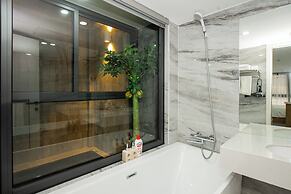 Myrcella Apartment
