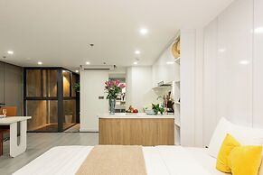 Myrcella Apartment