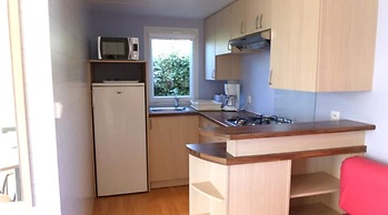 Mobile Home in Bessan With Terrace