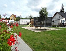 Mobile Home in Kolczewo With a Terrace
