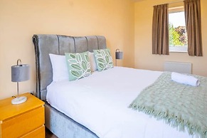 14 Guests-6 Bedroom House, Free Parking