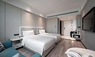Golden Pear Hotel