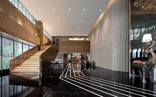 Golden Pear Hotel