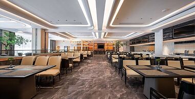 Golden Pear Hotel
