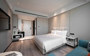 Golden Pear Hotel