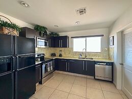 Relaxing Getaway 2BR Condo