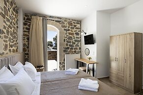 Villa Pasiphae - With Private Heated Pool