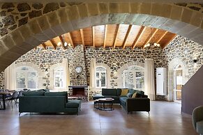 Villa Pasiphae - With Private Heated Pool