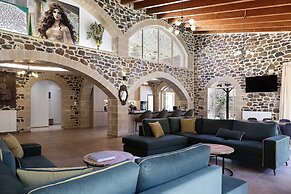 Villa Pasiphae - With Private Heated Pool