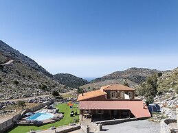 Villa Pasiphae - With Private Heated Pool