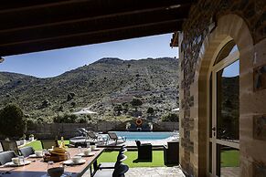 Villa Pasiphae - With Private Heated Pool