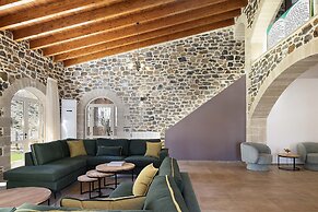 Villa Pasiphae - With Private Heated Pool