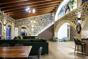 Villa Pasiphae - With Private Heated Pool