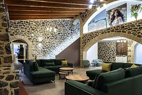 Villa Pasiphae - With Private Heated Pool