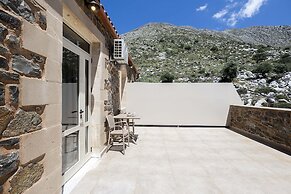 Villa Pasiphae - With Private Heated Pool